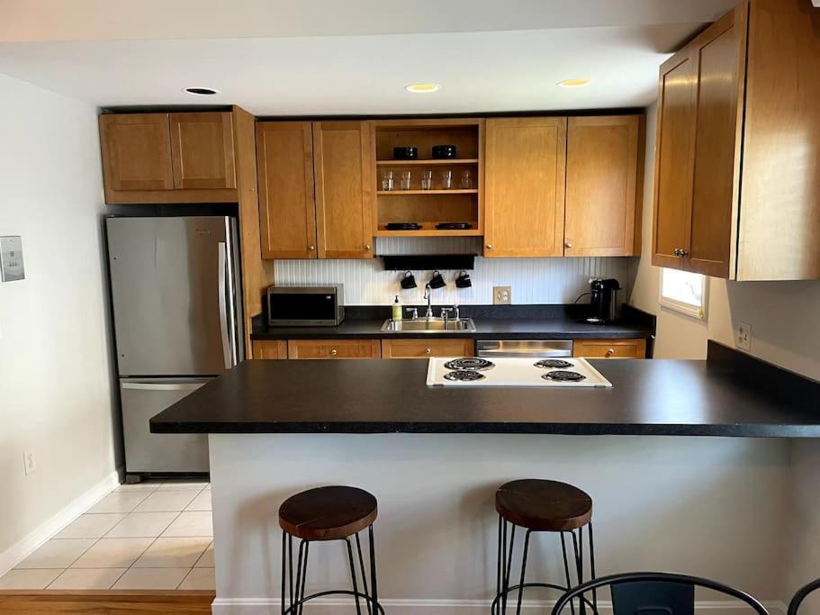 Lovely Two Bedroom Condo In South Boston Eksteriør billede