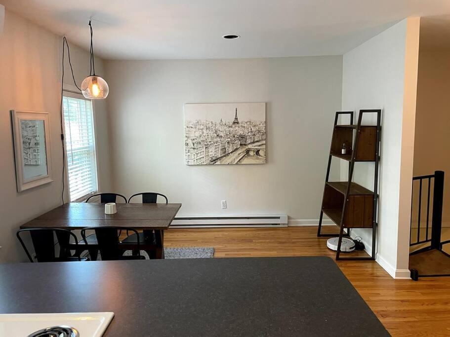 Lovely Two Bedroom Condo In South Boston Eksteriør billede